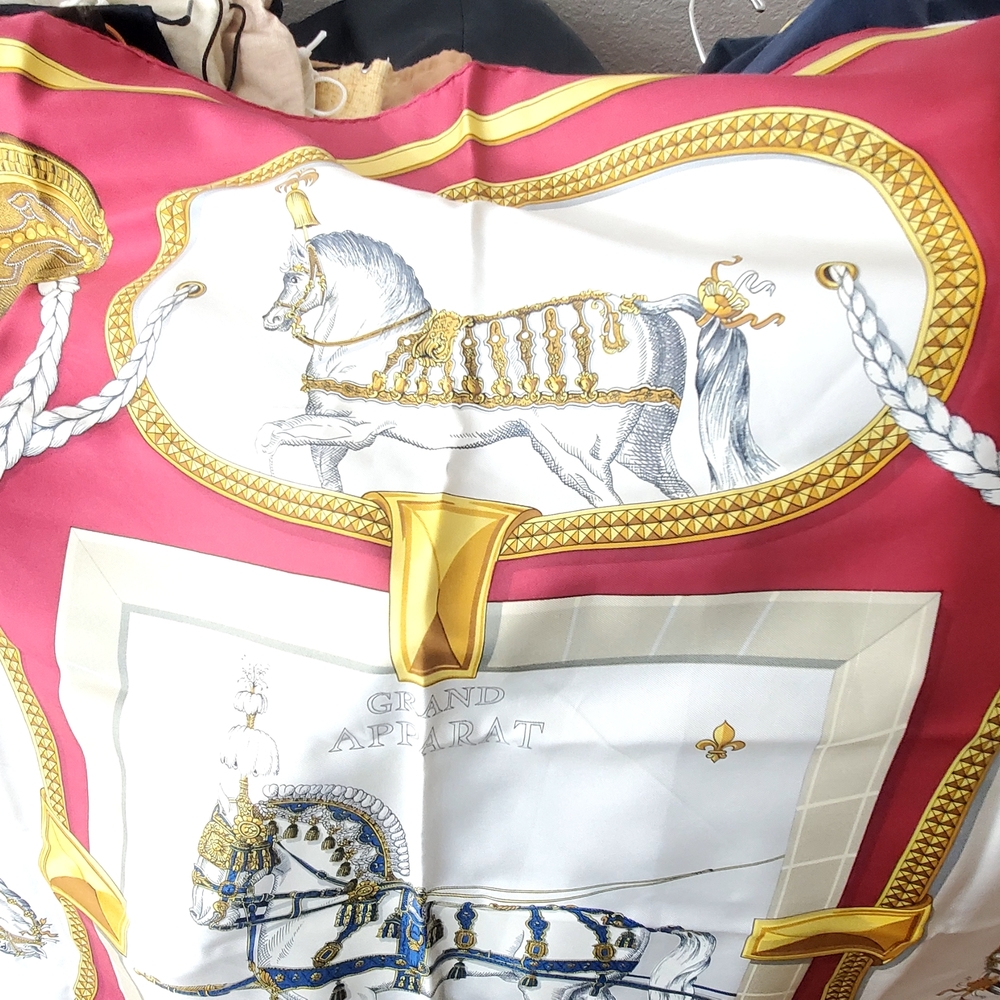 Hermes Silk Scarf in Fuscia, Yellow, White - Picture 6 of 11